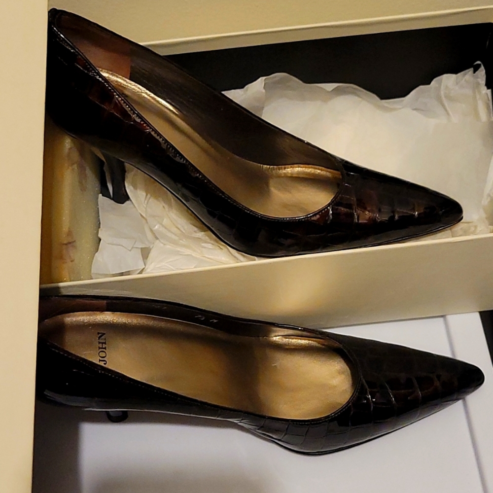 St John heels 7 1/2